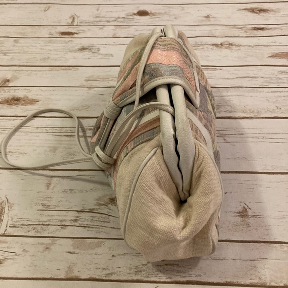 Vintage Bags By Sylvia Crossbody - Picture 7 of 16